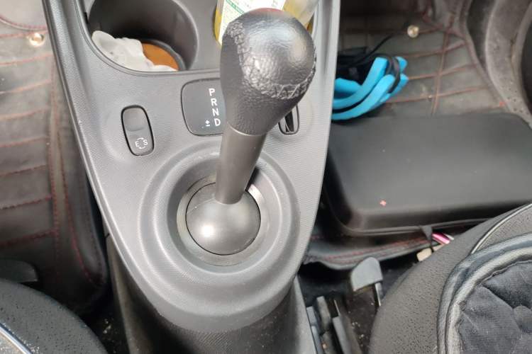 Used smart fortwo  Gear Lever