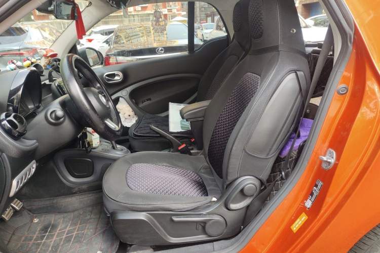 Used smart fortwo  Left Front Seat
