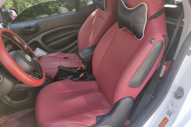 Used smart fortwo 2017 1.0L 52kW New Sound Special Edition China V Emission Standard Left Rear Seat