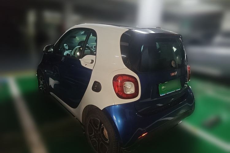 Used smart fortwo 2017 1.0L 52kW New Sound Special Edition China V Emission Standard Rear Left 45 Deg