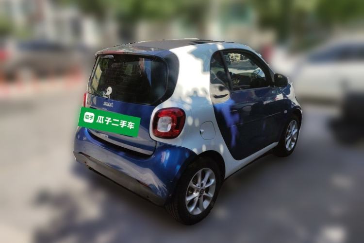 Used smart fortwo 2017 1.0L 52kW New Sound Special Edition China V Emission Standard Rear Right 45 Deg