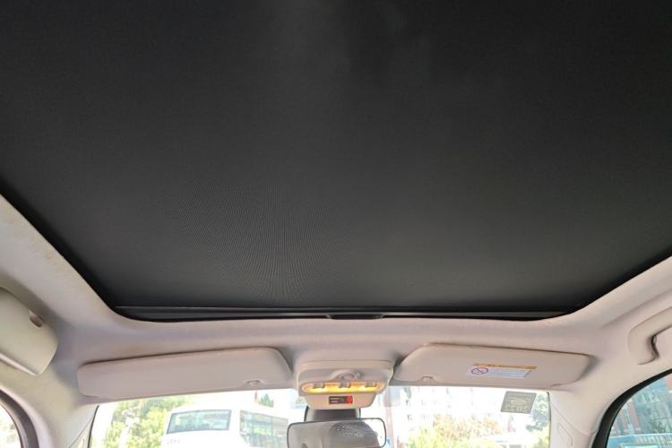Used smart fortwo 2017 1.0L 52kW Grey Gravity Special Edition China V Emission Standard Headliner