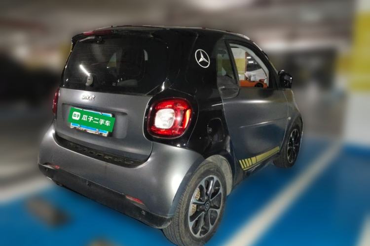 Used smart fortwo 2017 1.0L 52kW New Sound Special Edition China V Emission Standard Rear Right 45 Deg
