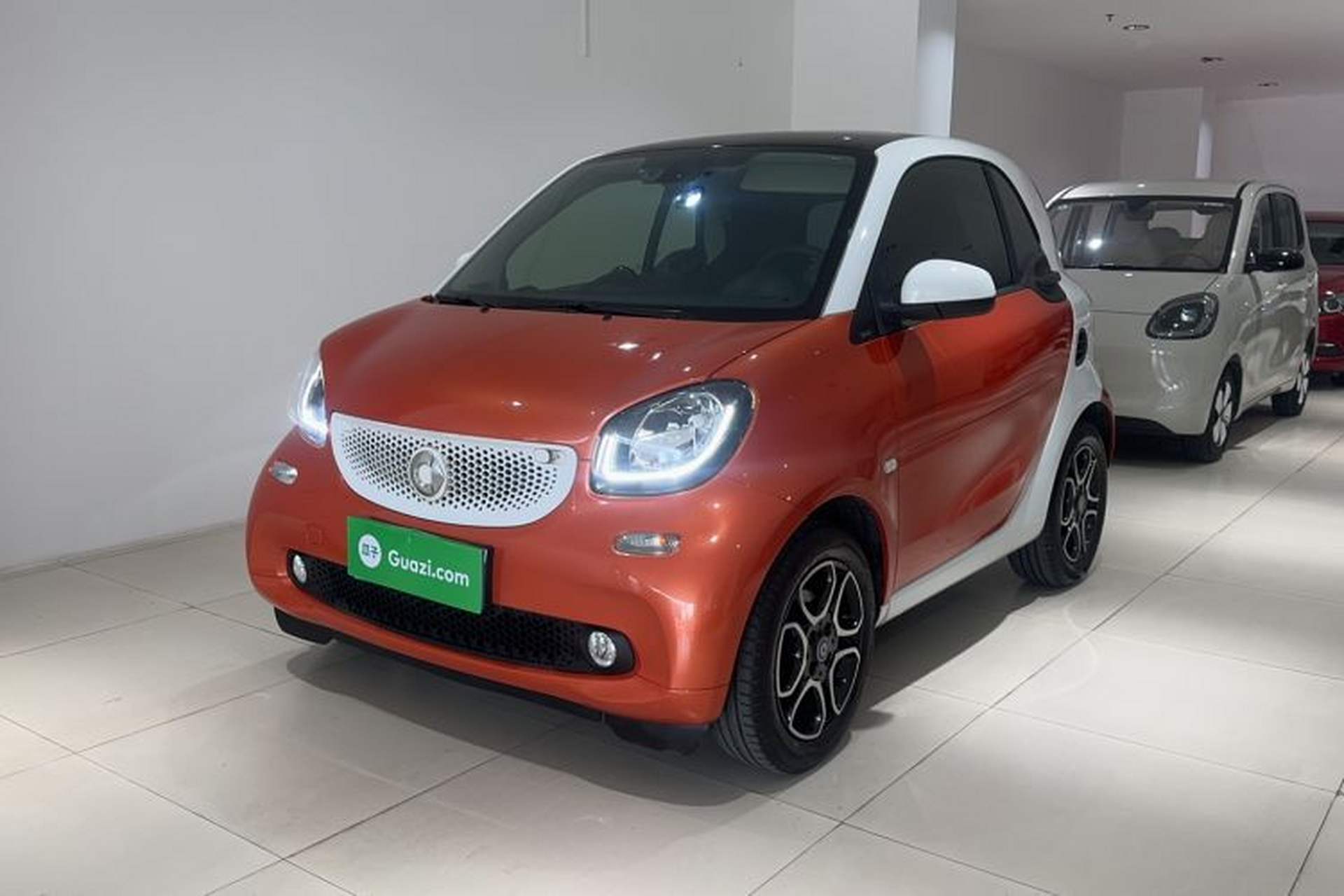 Used smart fortwo 2017 1.0L 52kW Hardtop Affection Special Edition Front Left 45 Deg