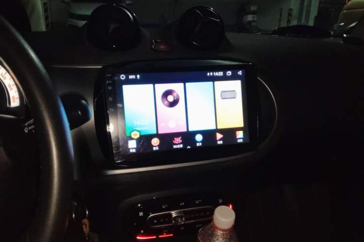 Used smart fortwo 2017 1.0L 52kW Hardtop Affection Special Edition Audio And AC Panel