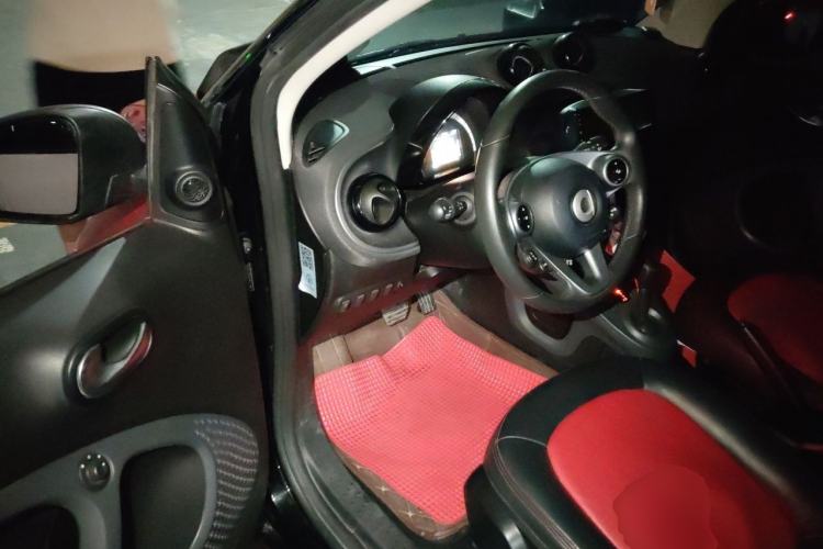 Used smart fortwo 2017 1.0L 52kW Hardtop Affection Special Edition Driver Seat