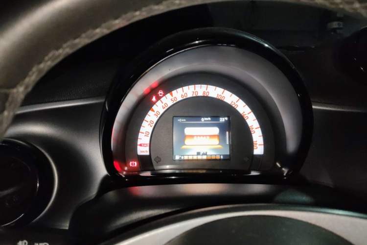 Used smart fortwo 2017 1.0L 52kW Hardtop Affection Special Edition Instrument Cluster