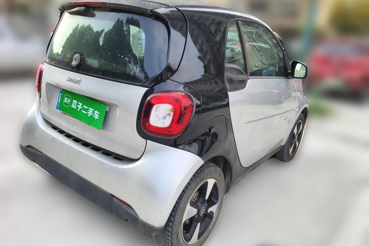 Used smart fortwo 2017 Model 1.0L 52 kW Melody Blue Special Edition China V Standard Rear Right 45 Deg