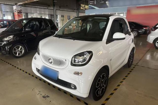 Used smart fortwo 2017 1.0L 52kW New Sound Special Edition China V Emission Standard