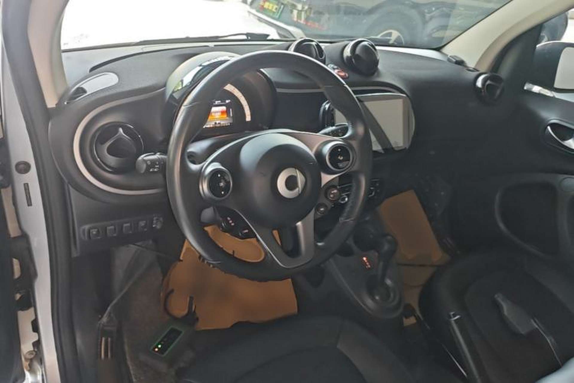 Used smart fortwo 2017 1.0L 52kW Hardtop Affection Special Edition Center Console