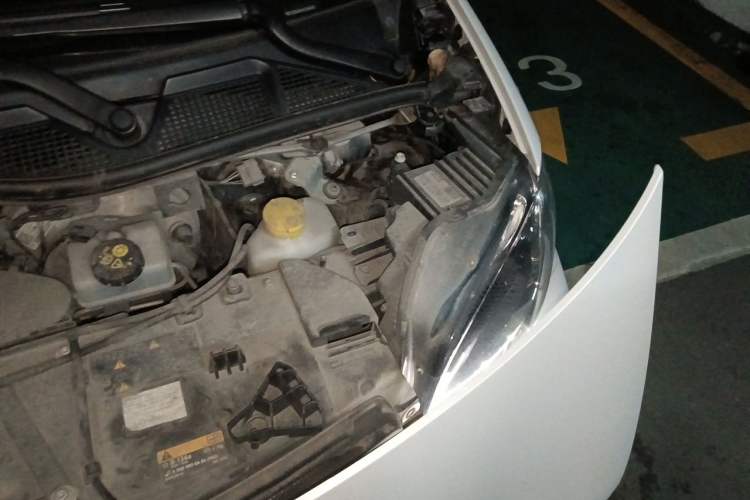 Used smart fortwo 2017 1.0L 52kW Hardtop Affection Special Edition Engine Bay Left