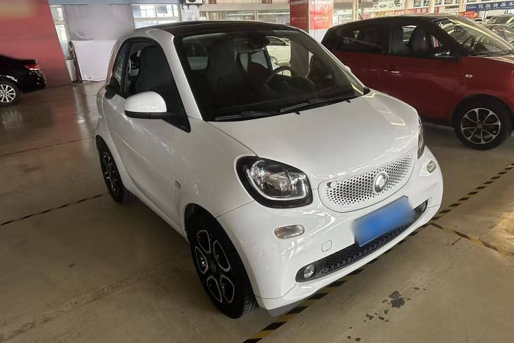 Used smart fortwo 2017 1.0L 52kW New Sound Special Edition China V Emission Standard Exterior 2