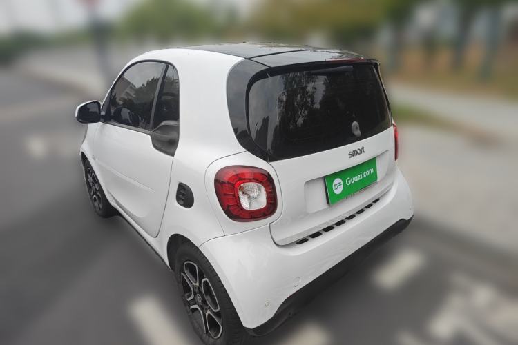 Used smart fortwo 2017 1.0L 52kW New Sound Special Edition China V Emission Standard Exterior 3
