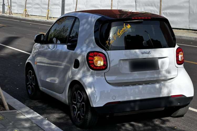 Used smart fortwo 2017 1.0L 52kW New Sound Special Edition China V Emission Standard Exterior 3
