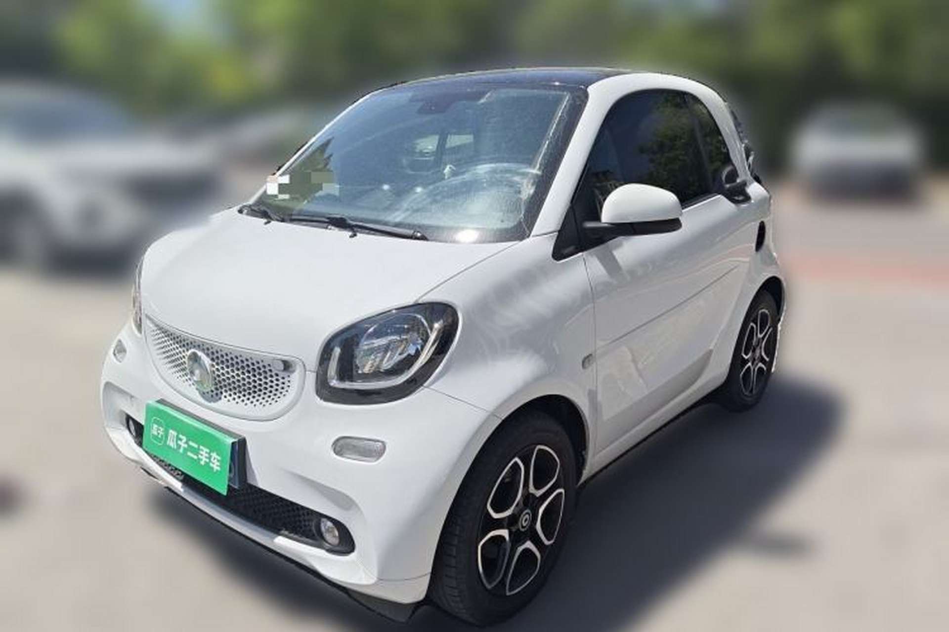 Used smart fortwo 2017 1.0L 52kW New Sound Special Edition China V Emission Standard Front Left 45 Deg
