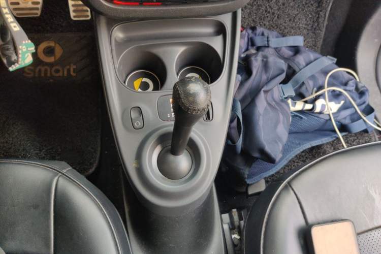 Used smart fortwo 2017 1.0L 52kW Hardtop Affection Special Edition Gear Lever