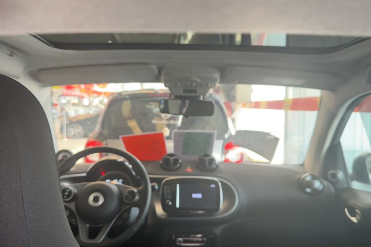 Used smart fortwo 2017 1.0L 52kW New Sound Special Edition China V Emission Standard Headliner