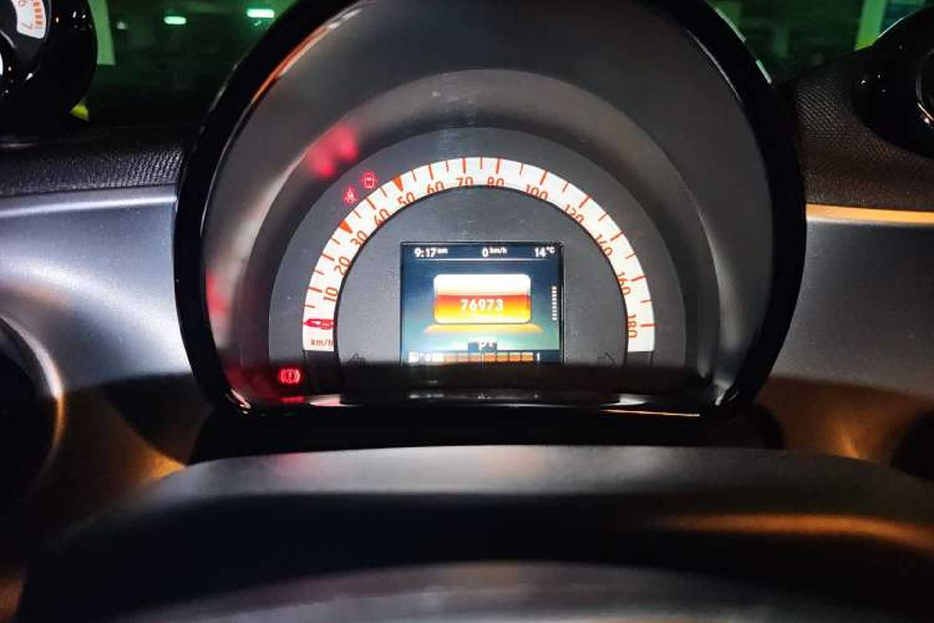 Used smart fortwo 2017 1.0L 52kW New Sound Special Edition China V Emission Standard Instrument Cluster