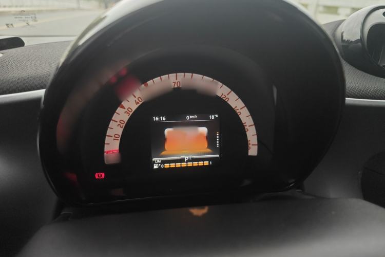 Used smart fortwo 2017 1.0L 52kW New Sound Special Edition China V Emission Standard Instrument Cluster