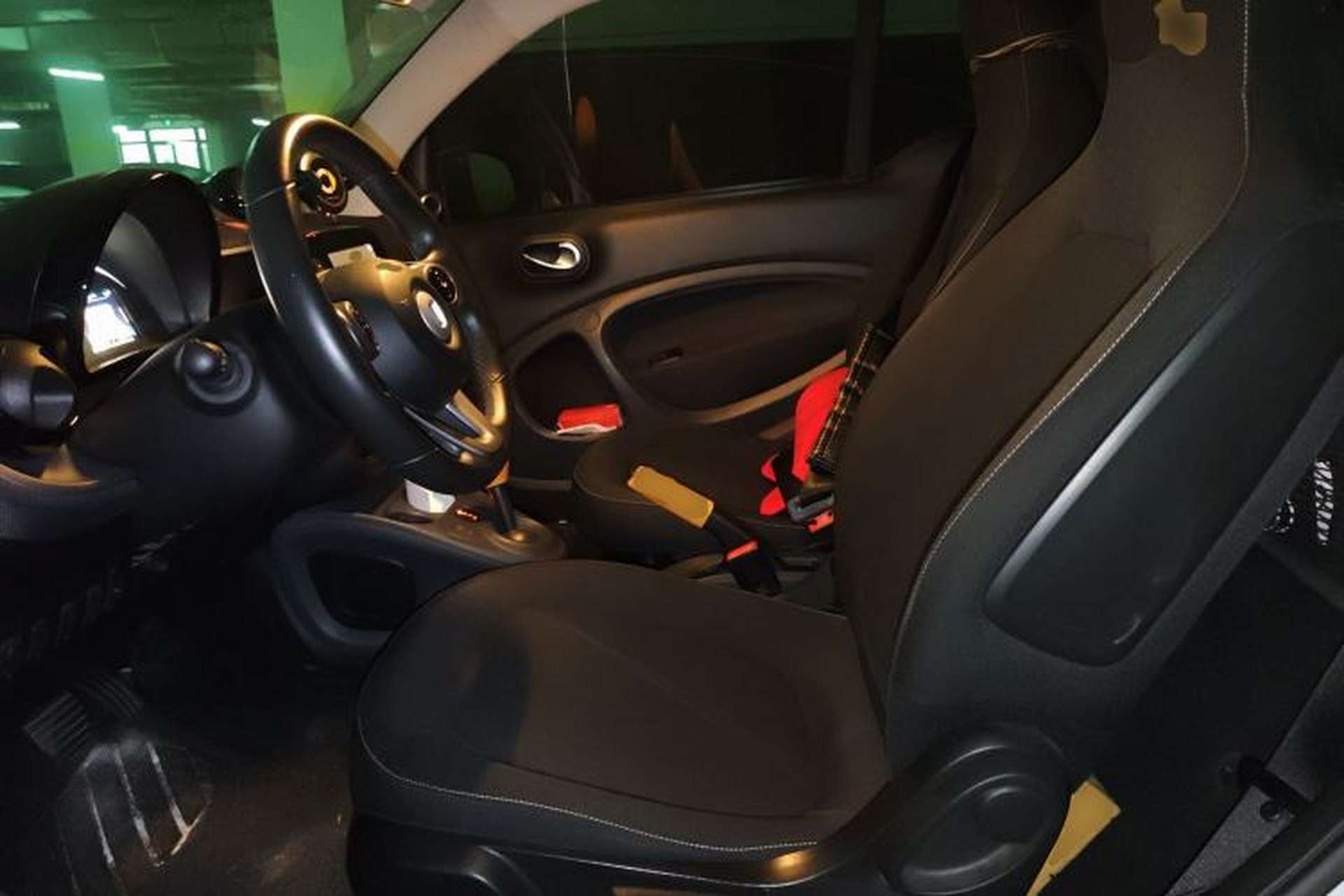 Used smart fortwo 2017 1.0L 52kW New Sound Special Edition China V Emission Standard Left Front Seat