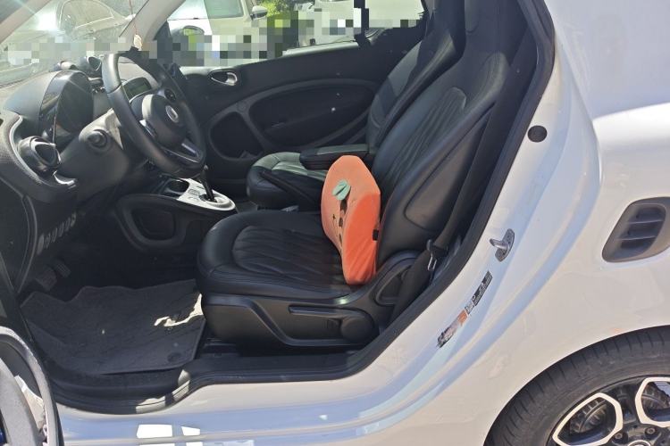 Used smart fortwo 2017 1.0L 52kW New Sound Special Edition China V Emission Standard Left Rear Seat