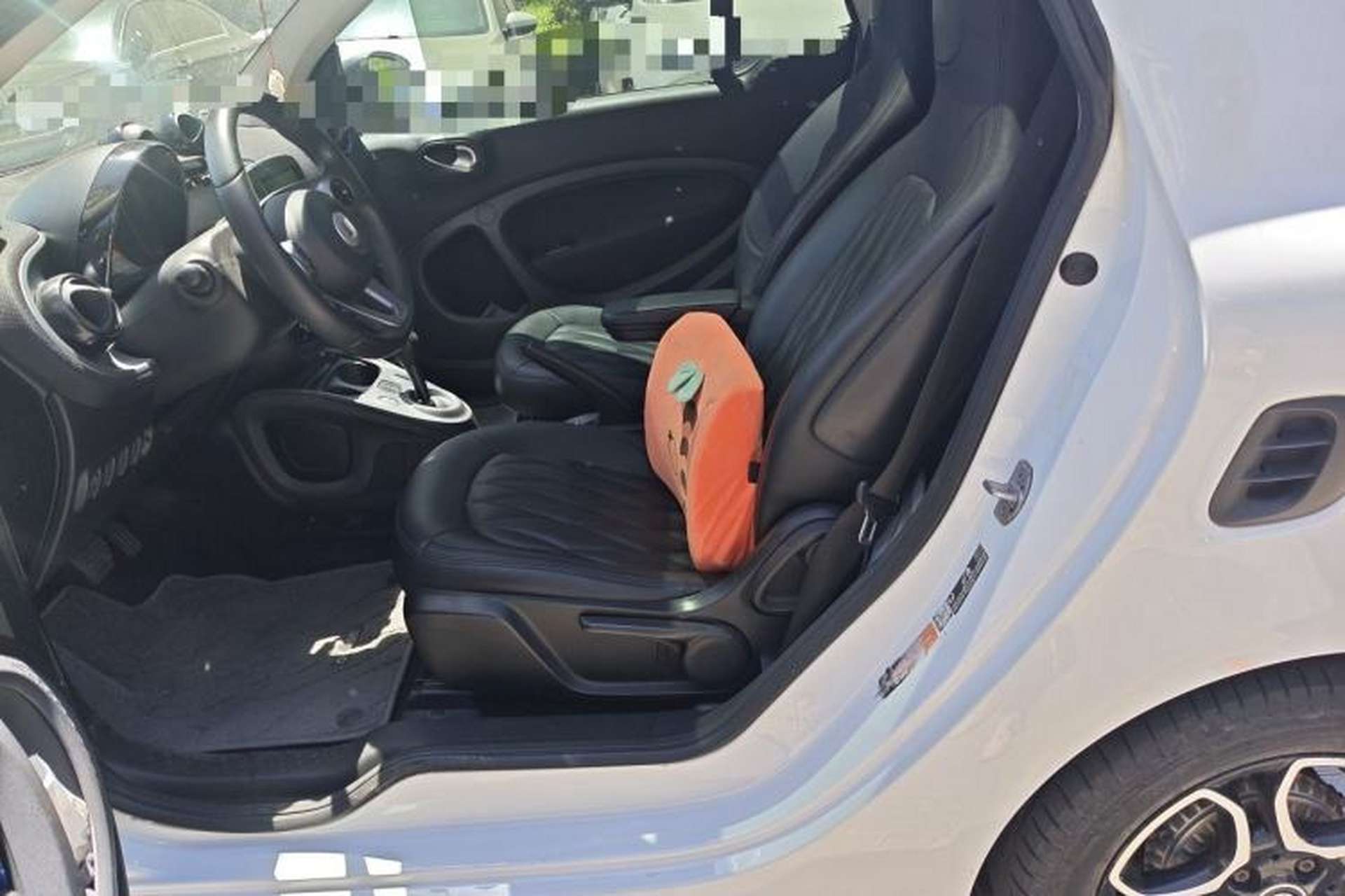 Used smart fortwo 2017 1.0L 52kW New Sound Special Edition China V Emission Standard Left Rear Seat