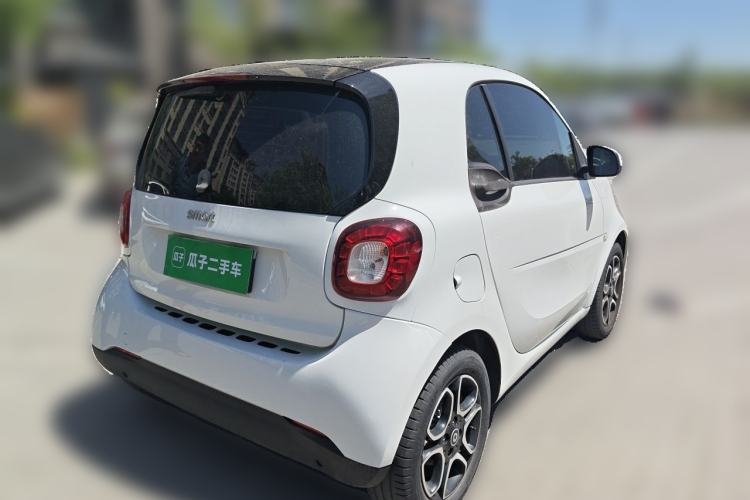 Used smart fortwo 2017 1.0L 52kW New Sound Special Edition China V Emission Standard Rear Right 45 Deg