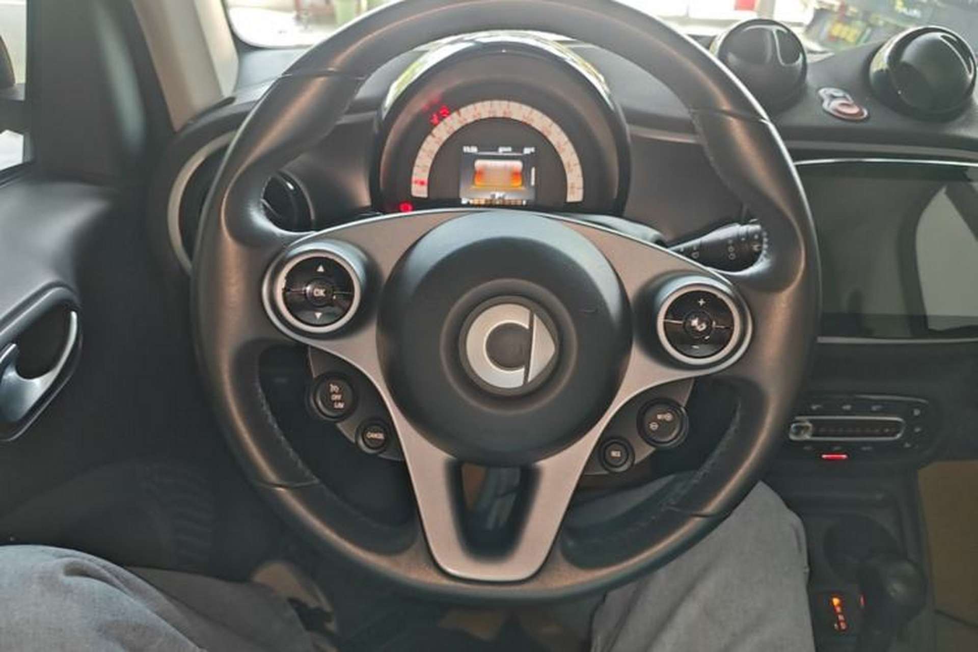 Used smart fortwo 2017 1.0L 52kW Hardtop Affection Special Edition Steering Wheel