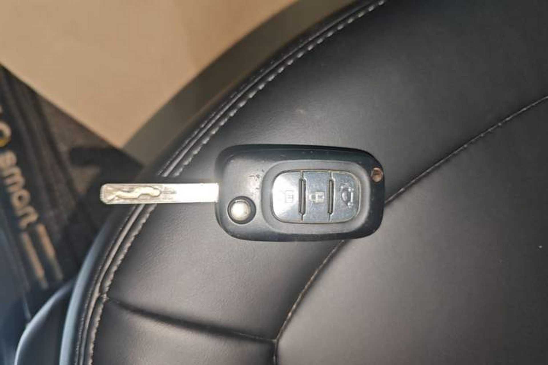 Used smart fortwo 2017 1.0L 52kW Hardtop Affection Special Edition Vehicle Key