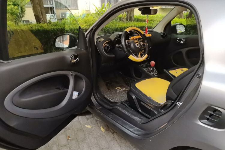 Used smart fortwo 2018 1.0L 52kW Hardtop Passion Edition China V Standard Driver Seat