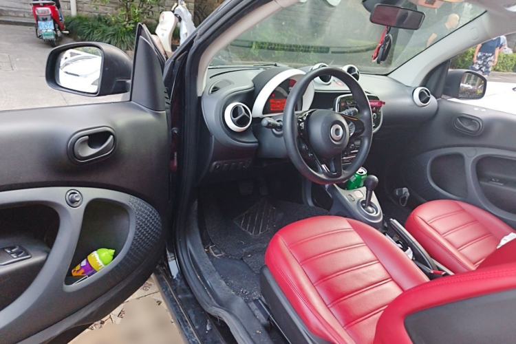 Used smart fortwo 2018 1.0L 52kW Hardtop Dynamic Version China V Driver Seat