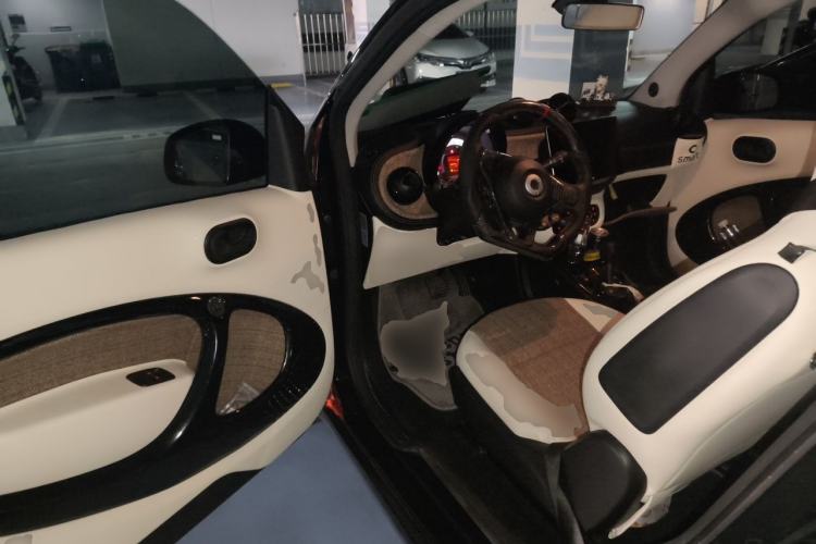 Used smart fortwo 2018 1.0L 52kW Hardtop Dynamic Version China V Driver Seat