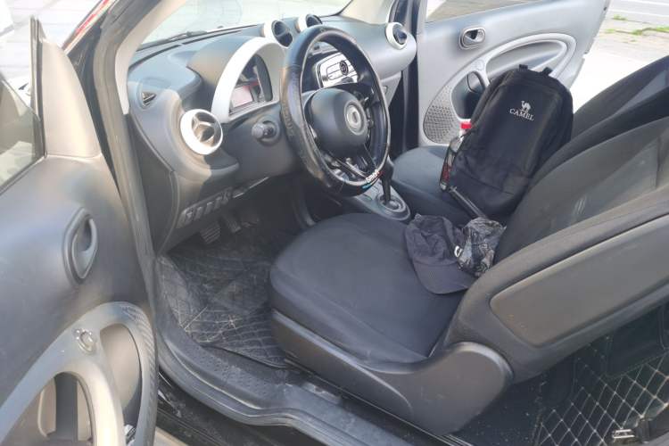 Used smart fortwo 2018 1.0L 52kW Hardtop Dynamic Version China V Driver Seat