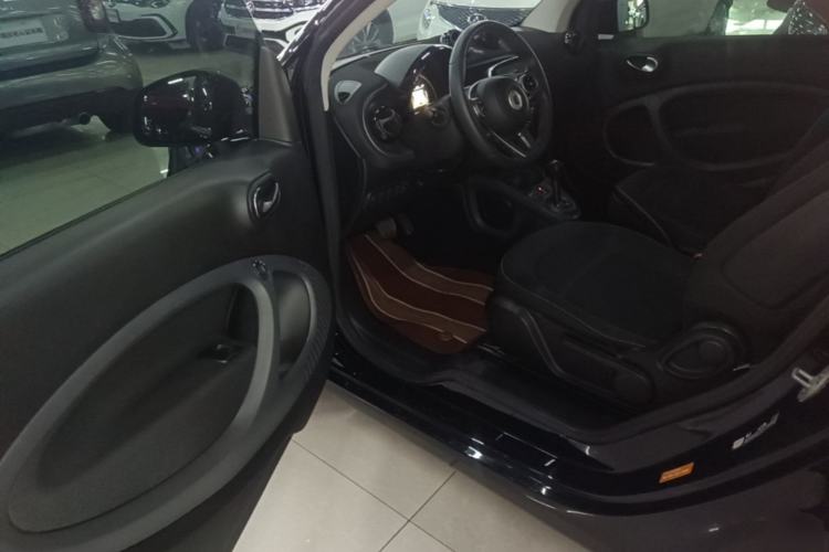 Used smart fortwo 2018 1.0L 52kW Hardtop Passion Edition China V Standard Driver Seat