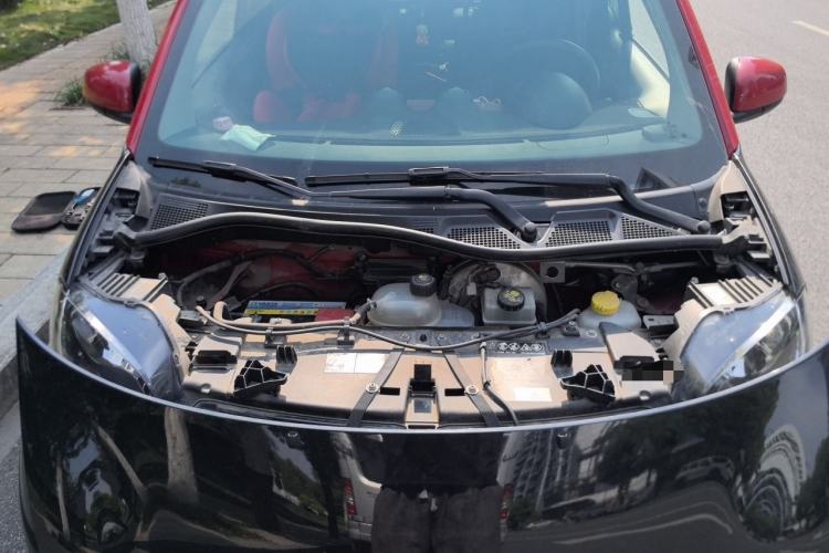 Used smart fortwo 2018 1.0L 52kW Hardtop Passion Edition China V Standard Engine Bay