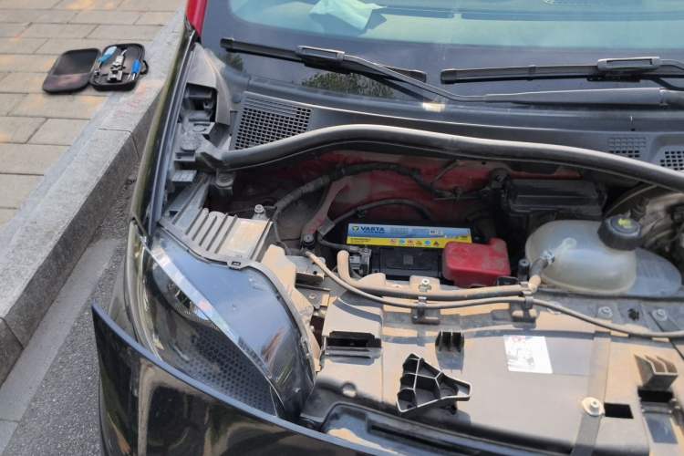Used smart fortwo 2018 1.0L 52kW Hardtop Passion Edition China V Standard Engine Bay Right