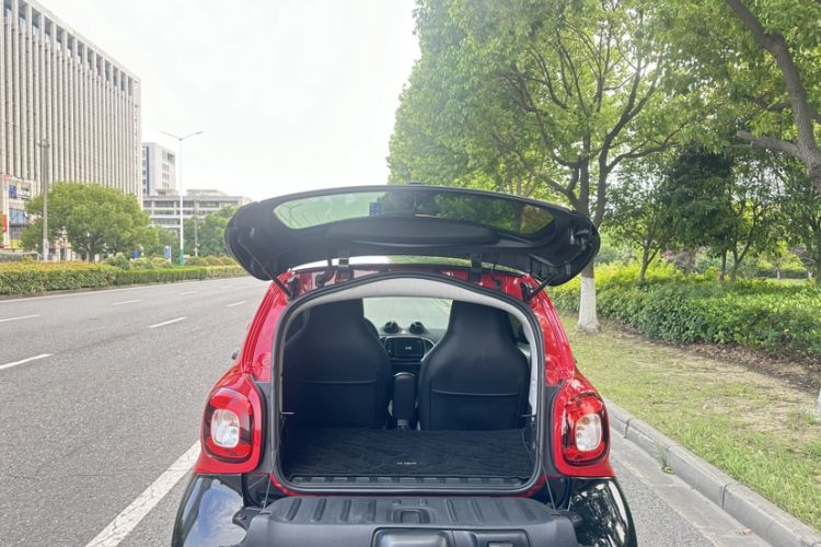 Used smart fortwo 2018 0.9T 66kW Hardtop Pioneer Edition China V Emission Standard Exterior 5