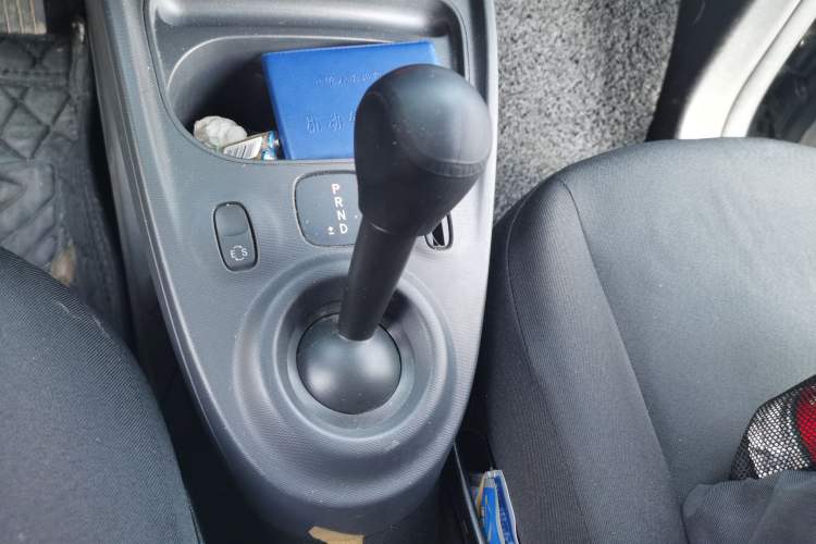 Used smart fortwo 2018 1.0L 52kW Hardtop Dynamic Version China V Gear Lever