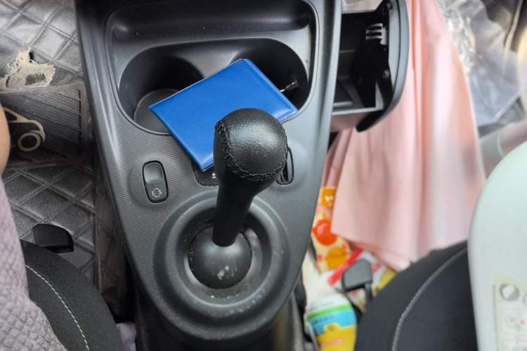 Used smart fortwo 2018 1.0L 52kW Hardtop Passion Edition China V Standard Gear Lever
