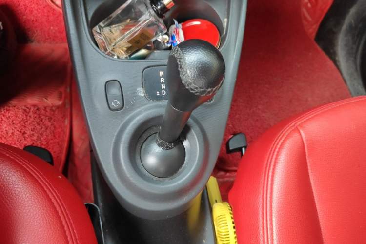 Used smart fortwo 2018 1.0L 52kW Hardtop Dynamic Version China V Gear Lever