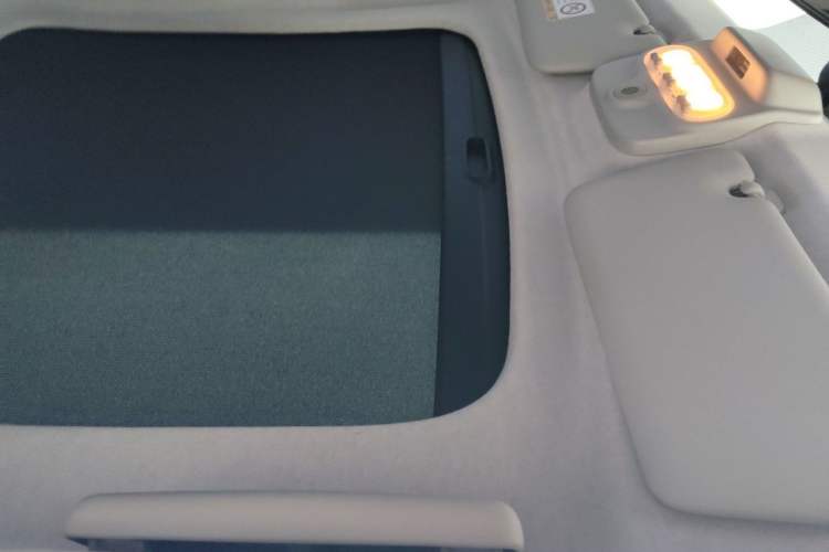 Used smart fortwo 2018 1.0L 52kW Hardtop Passion Edition China V Standard Headliner