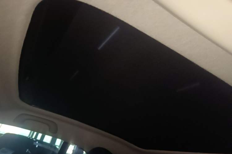 Used smart fortwo 2018 1.0L 52kW Hardtop Passion Edition China V Standard Headliner