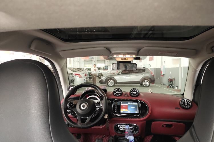 Used smart fortwo 2018 0.9T 66kW Hardtop Pioneer Edition China V Emission Standard Headliner