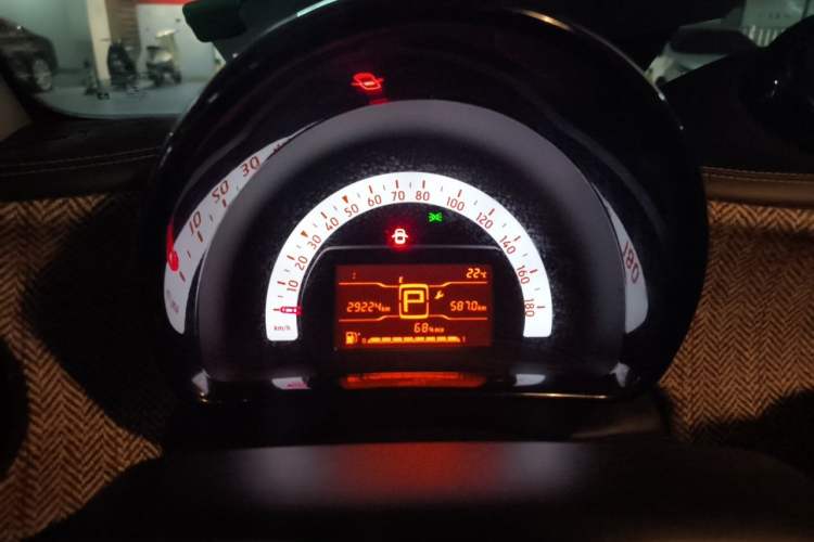 Used smart fortwo 2018 1.0L 52kW Hardtop Dynamic Version China V Instrument Cluster