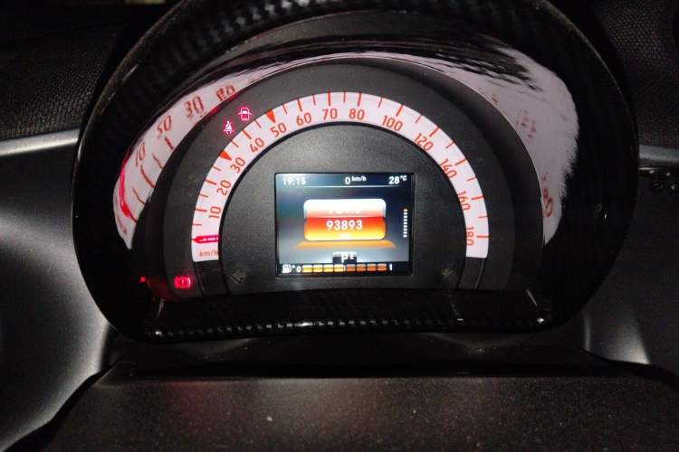 Used smart fortwo 2018 0.9T 66kW Hardtop Pioneer Edition China V Emission Standard Instrument Cluster