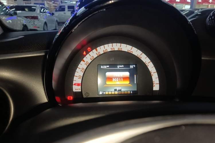 Used smart fortwo 2018 1.0L 52kW Hardtop Passion Edition China V Standard Instrument Cluster