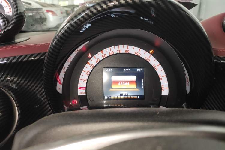 Used smart fortwo 2018 0.9T 66kW Hardtop Pioneer Edition China V Emission Standard Instrument Cluster