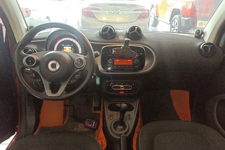 Used smart fortwo 2018 1.0L 52kW Hardtop Passion Edition China V Standard Interior 1