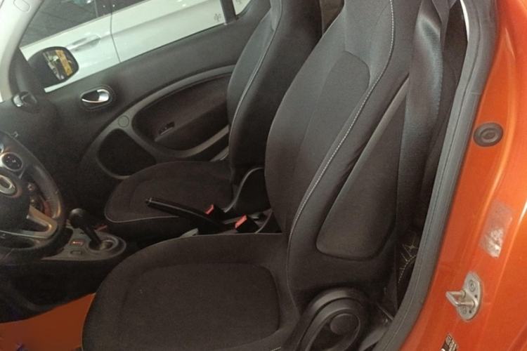 Used smart fortwo 2018 1.0L 52kW Hardtop Passion Edition China V Standard Interior 2