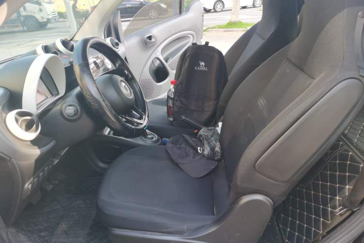 Used smart fortwo 2018 1.0L 52kW Hardtop Dynamic Version China V Left Front Seat